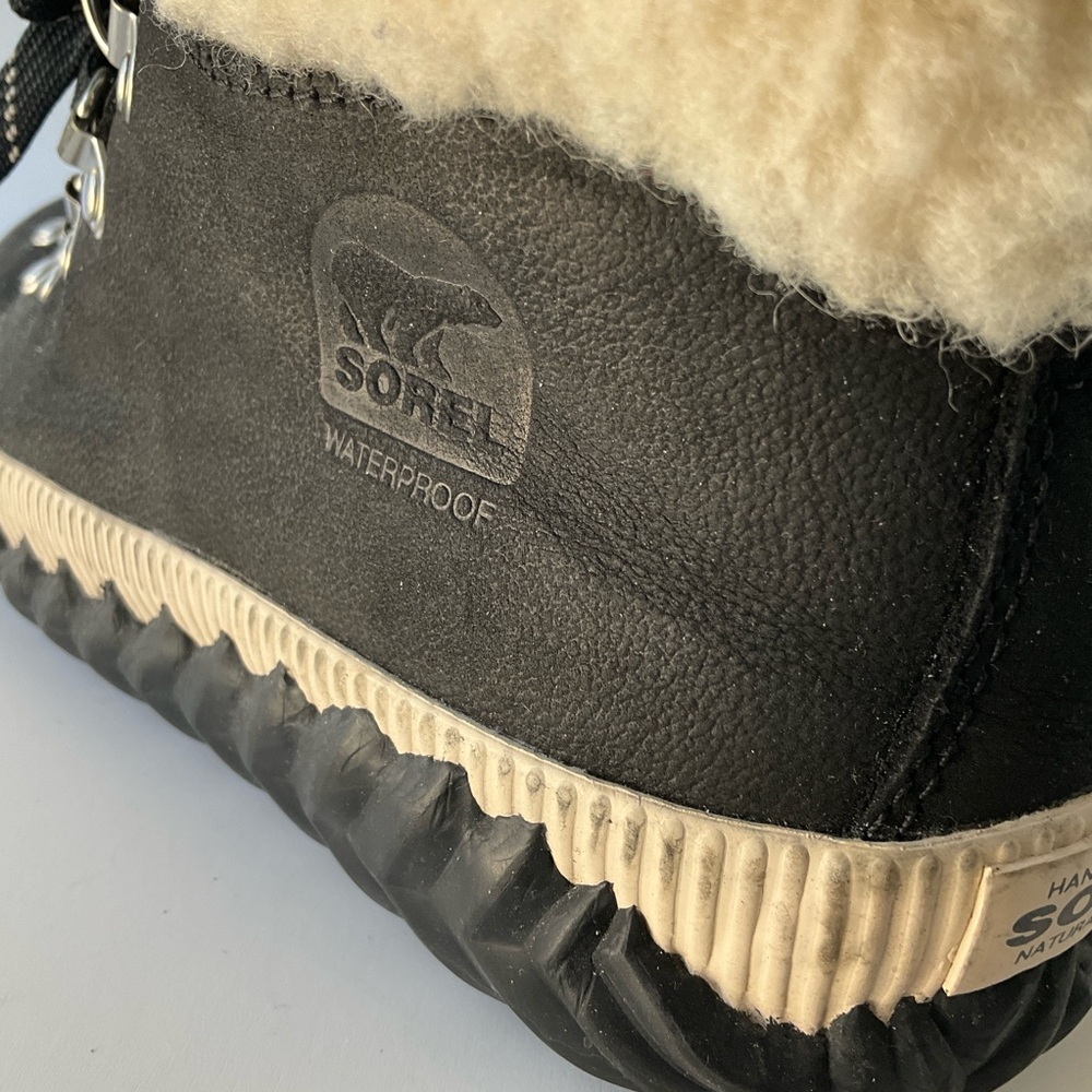 Sorel Black and Cream High-Top Footwear - Picture 6 of 13